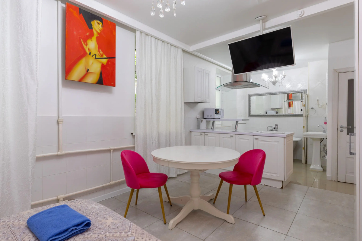 Апартаменты-дизайн  leohotels на Марата, 41