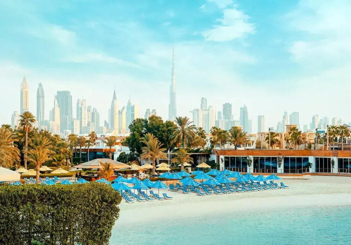 Отель Dubai Marine Beach Resort & Spa