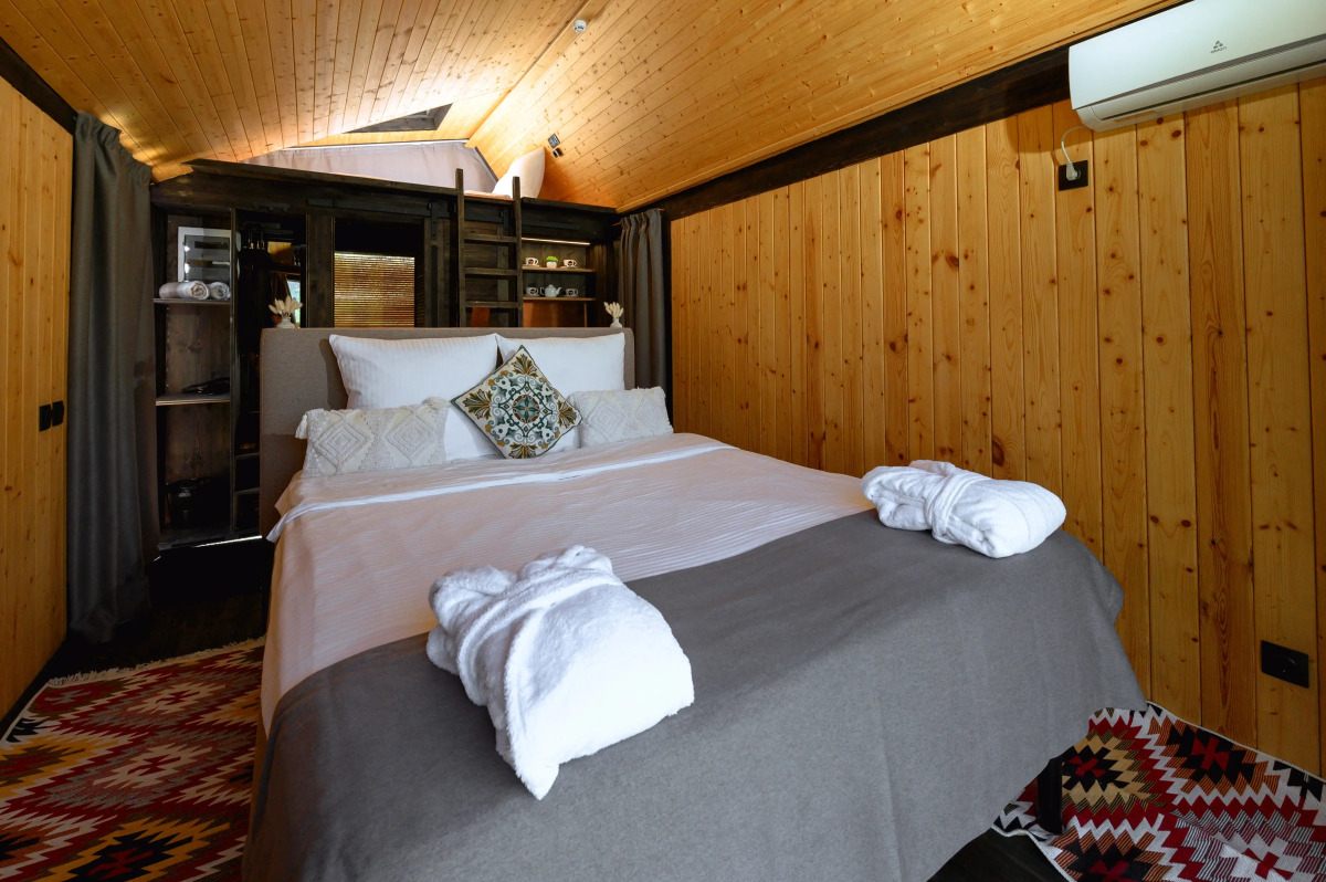 Глэмпинг Эндемик