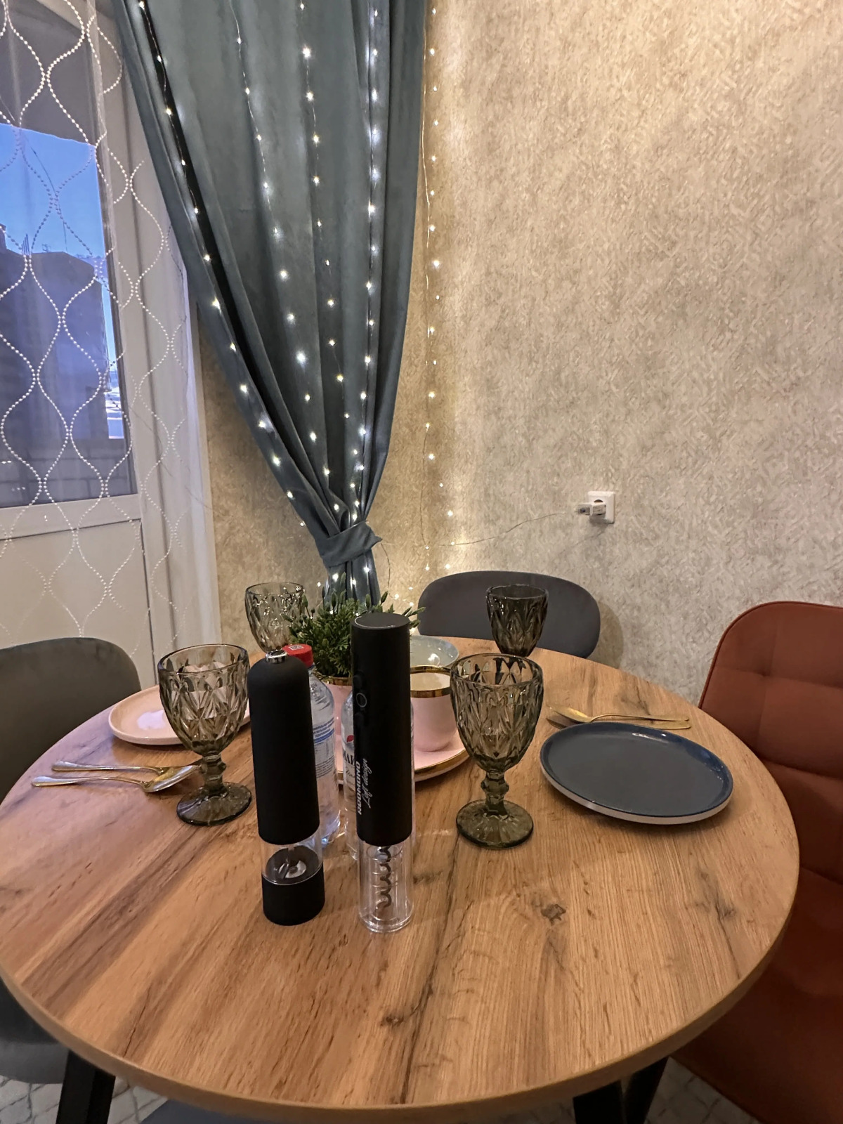 Апартаменты 2 комнатная квартира на Мира 9В