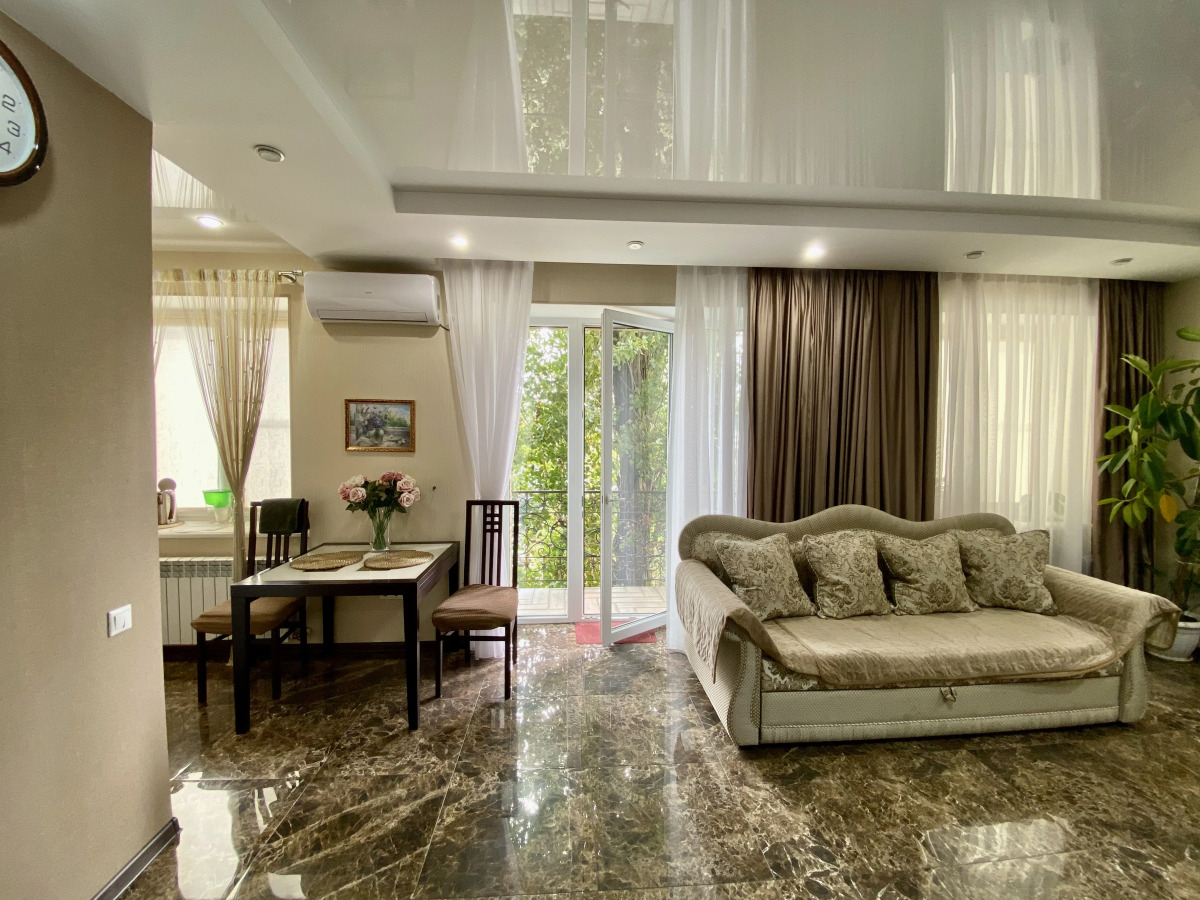 Апартаменты на Рабоче-Крестьянской 7