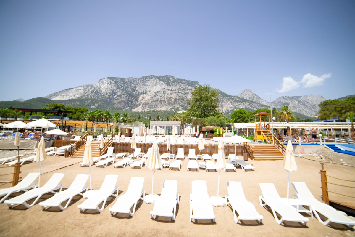 Rose Garden Premium Hotel