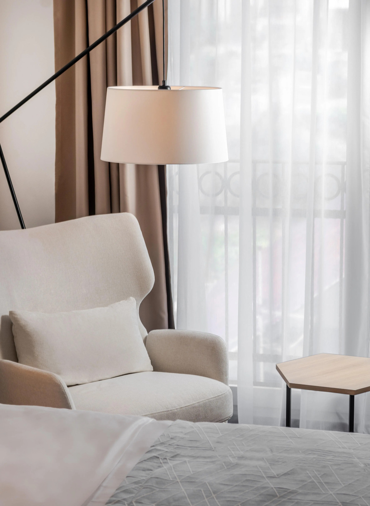 Lazure Hotel and Marina