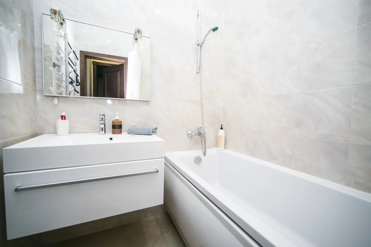 Апартаменты 2 комнатные Пр-т Независимости 28 Центр