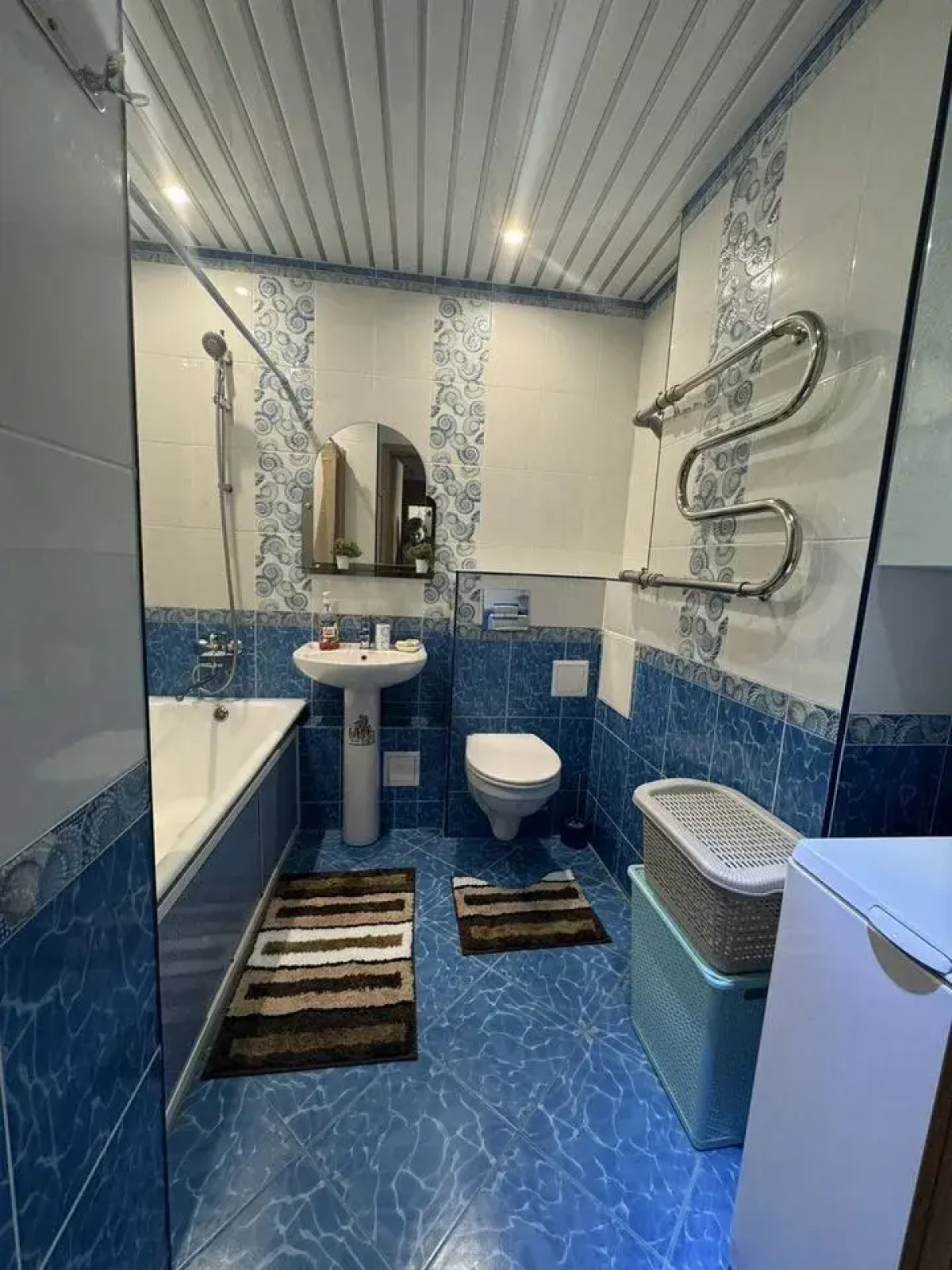 Квартира однокомнатная с видом на Волгу и стaдиoн