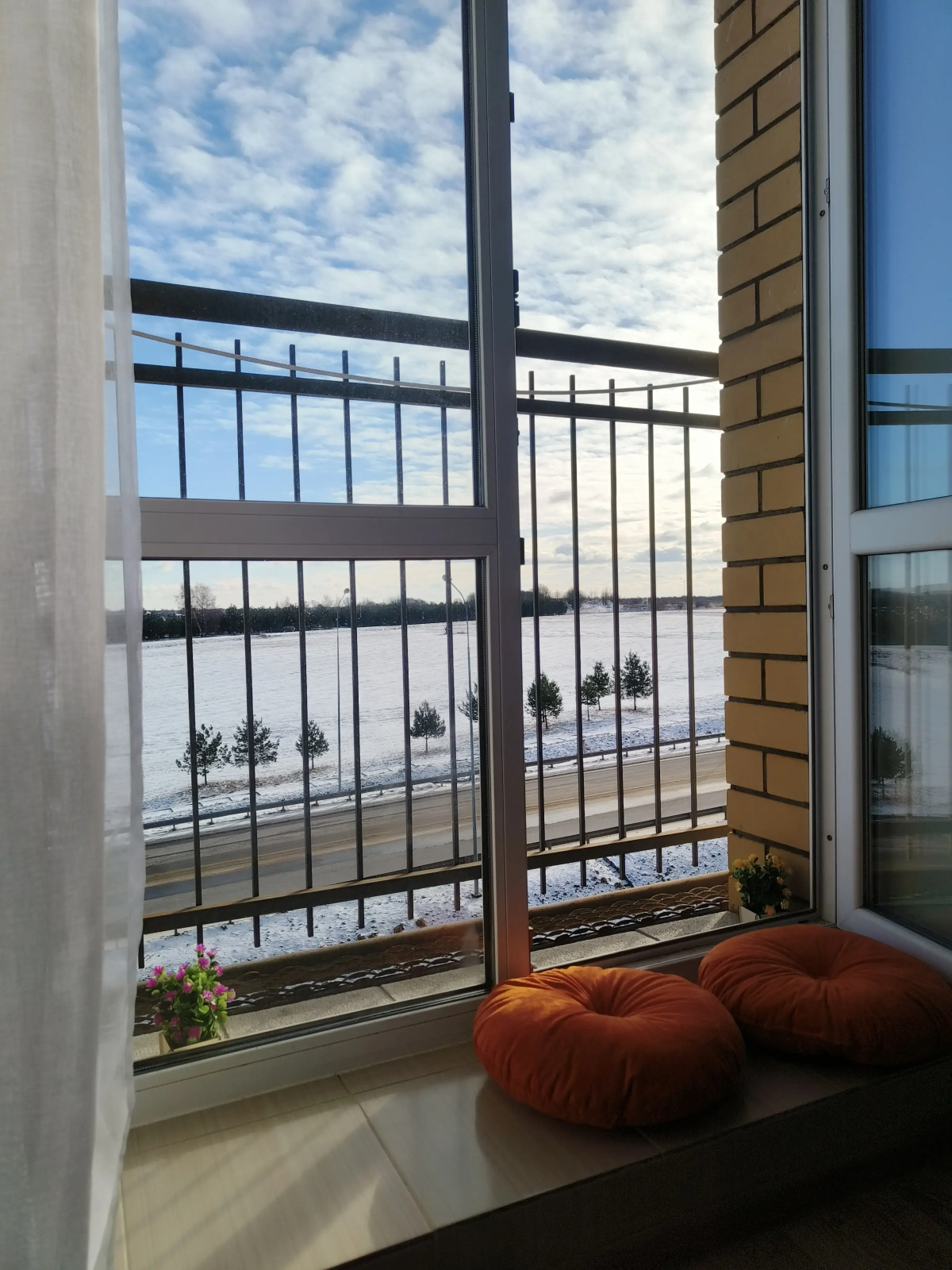 Апартаменты солнечные возле реки