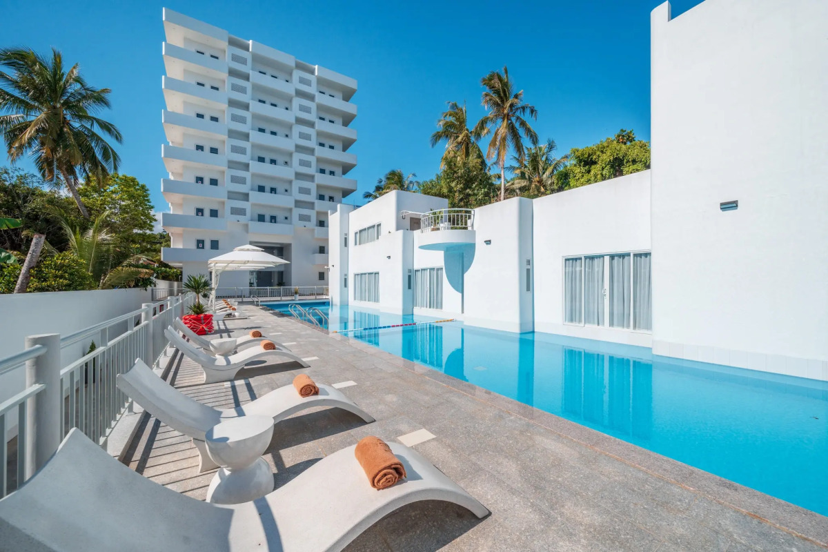 Отель The Up Phu Quoc