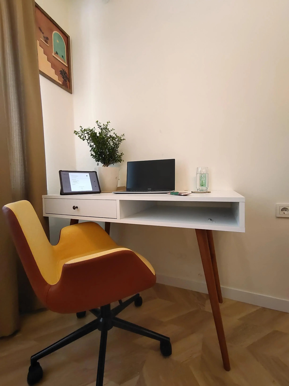 Apartments 2BR balcony house near Hilton bosphorus hotel