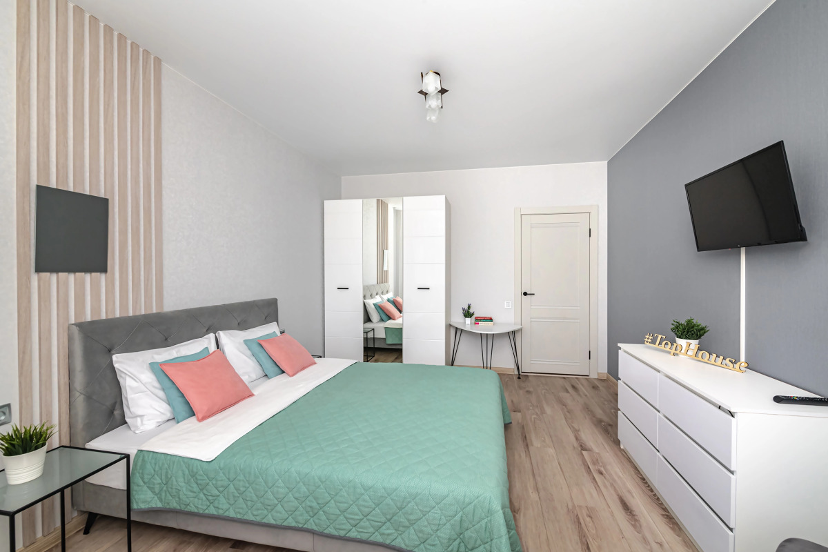 Апартаменты TopHouse на Нейбута  2А к4