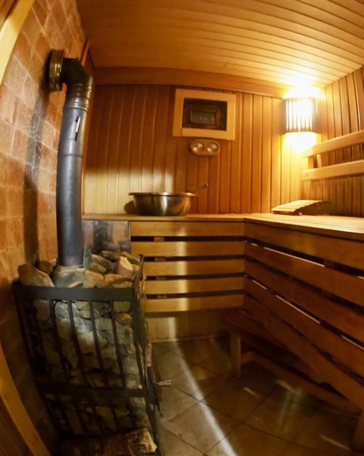 Гостевой дом с баней и камином