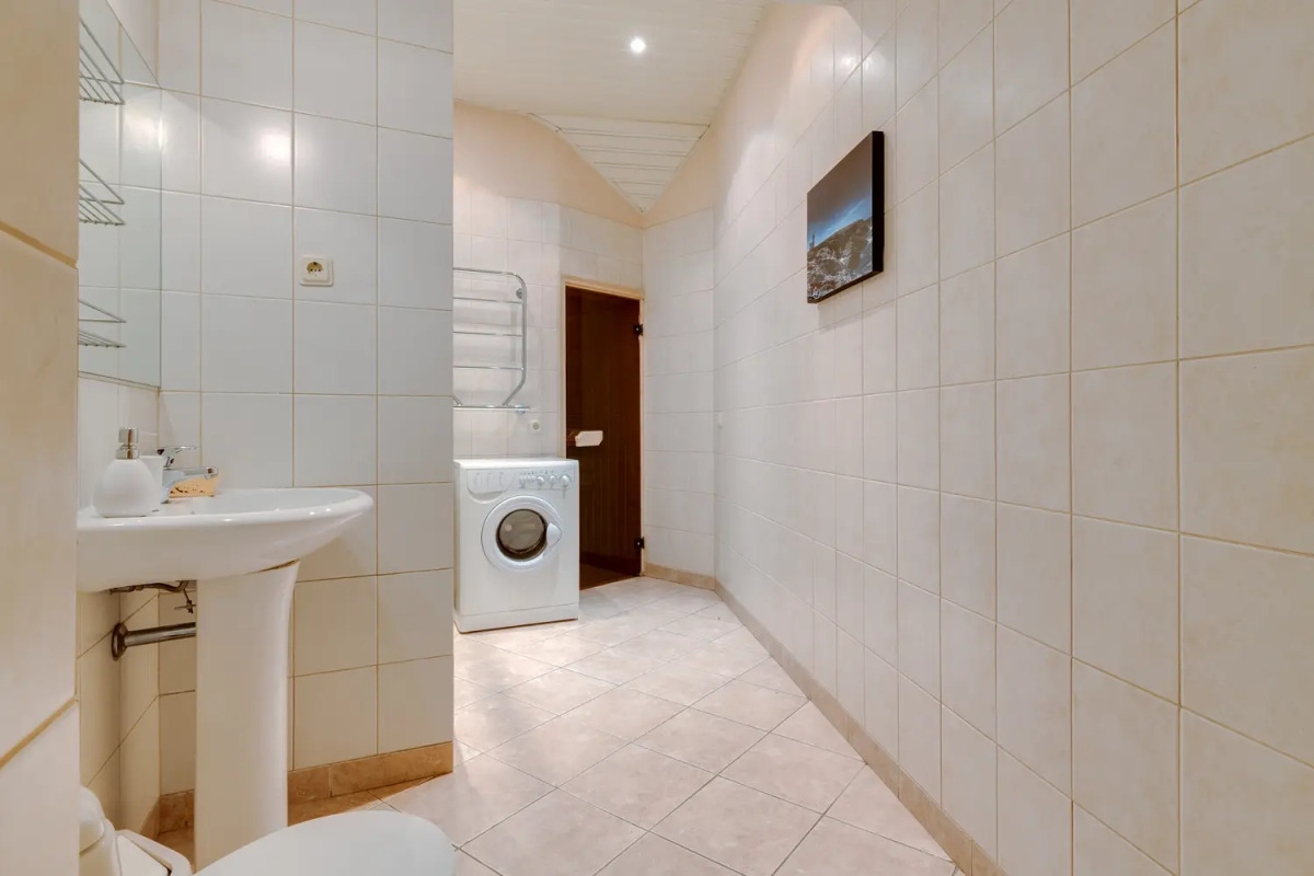 Апартаменты Грибоедова 38