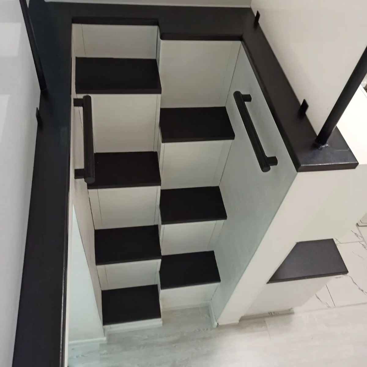 Апартаменты Двухуровневые в здании ТЦ