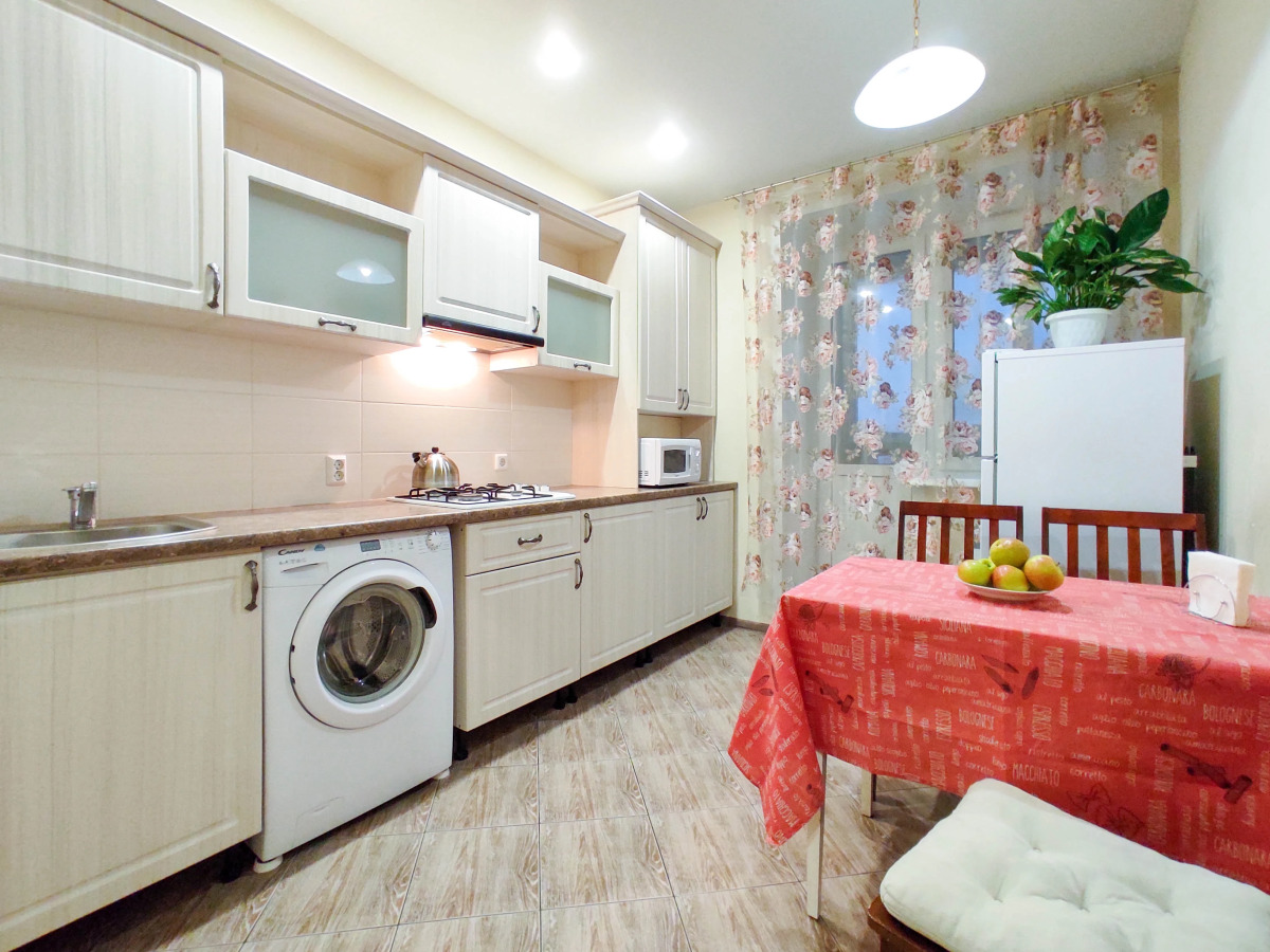 Апартаменты 2 у Патриаршей Сеть ЙоХоум