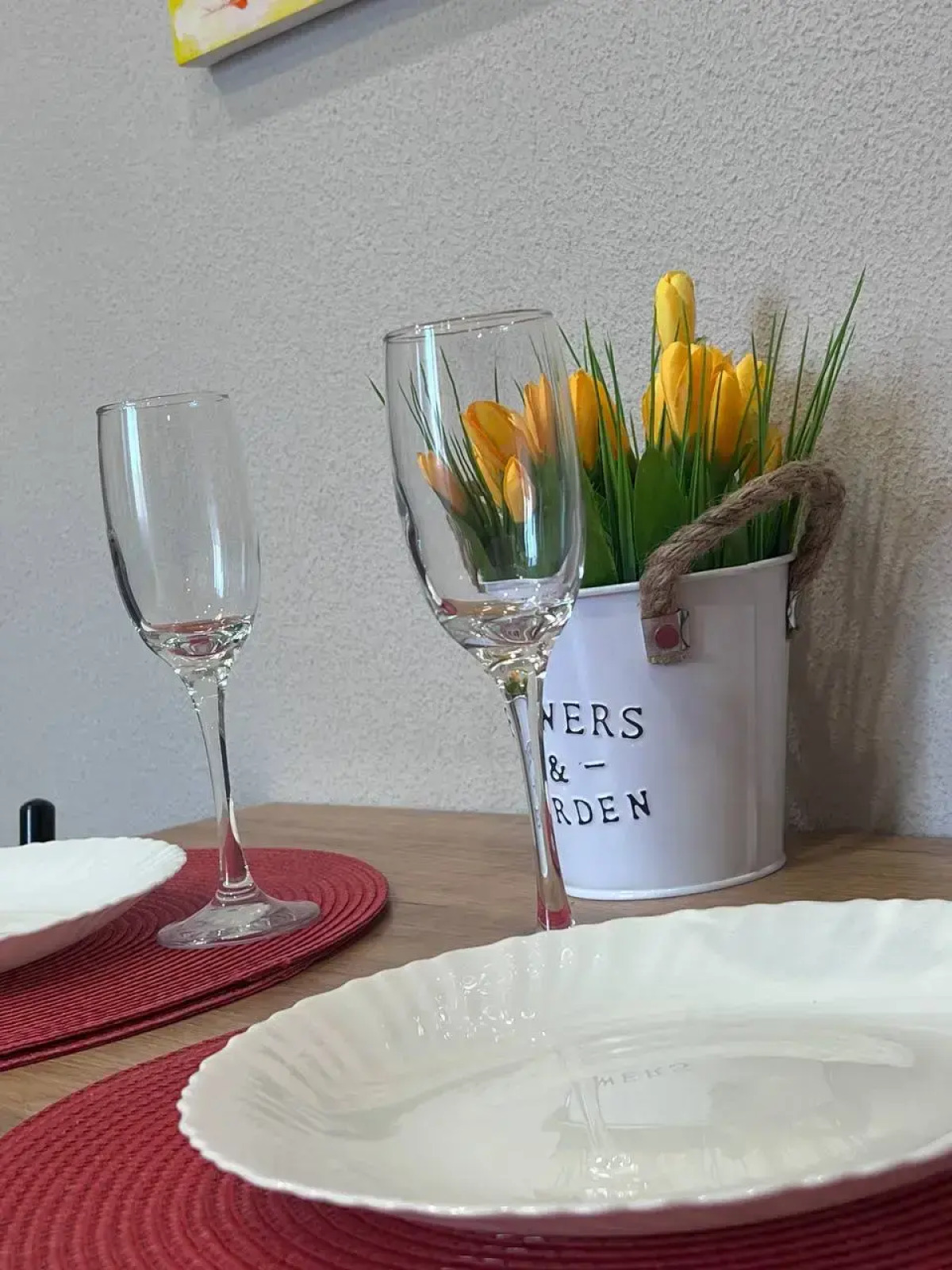 Апартаменты еЖИВИка Автомобилистов 13