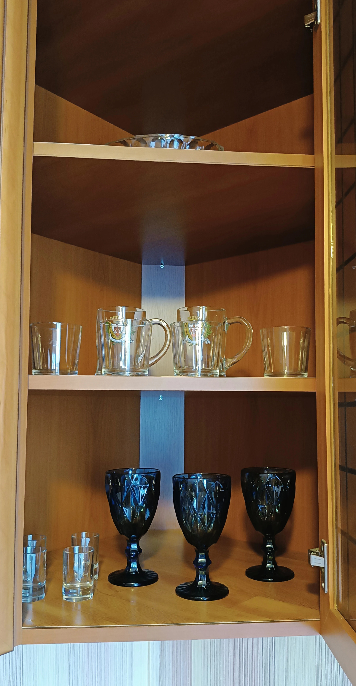 Апартаменты Центр, красивый вид на озеро, 9 этаж, лифт