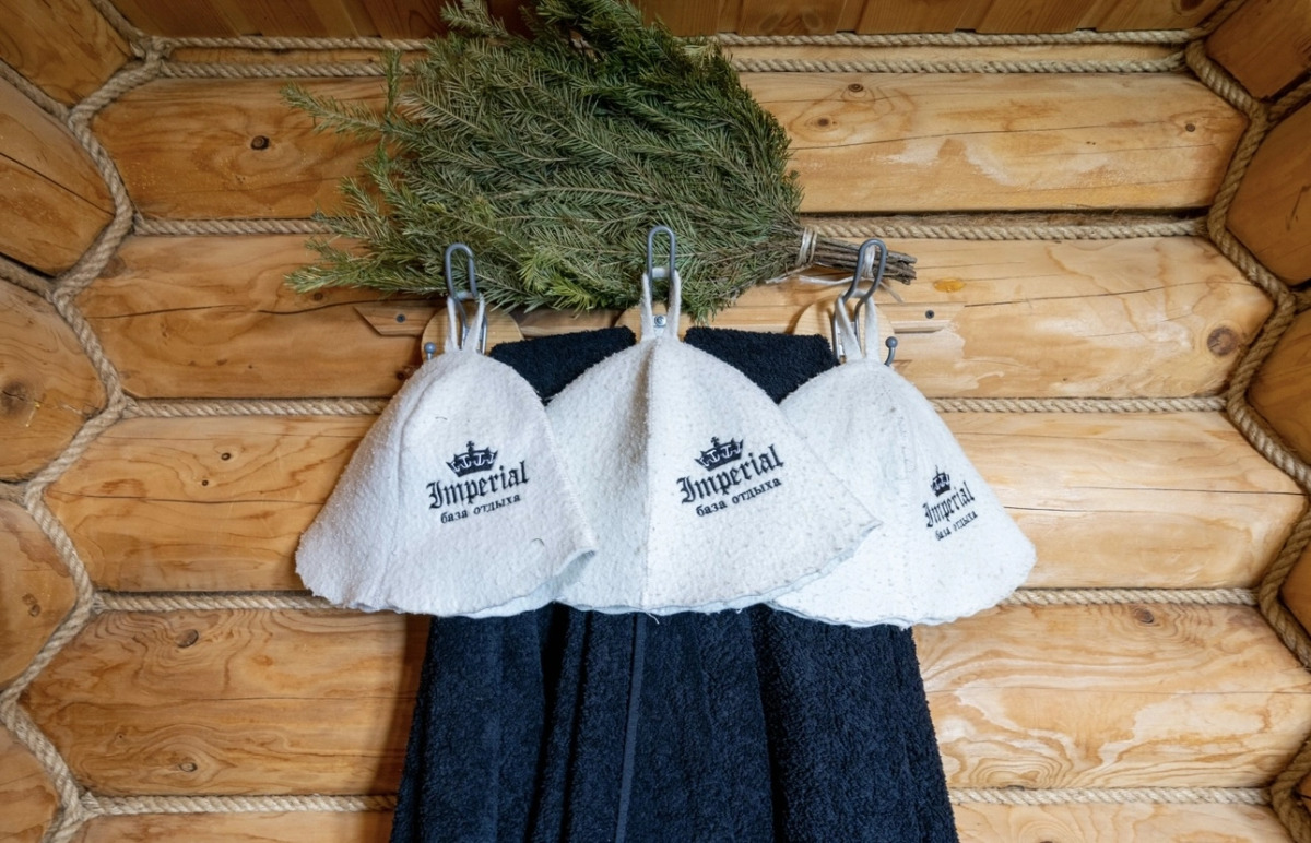 Частный дом с баней и открытым бассейном