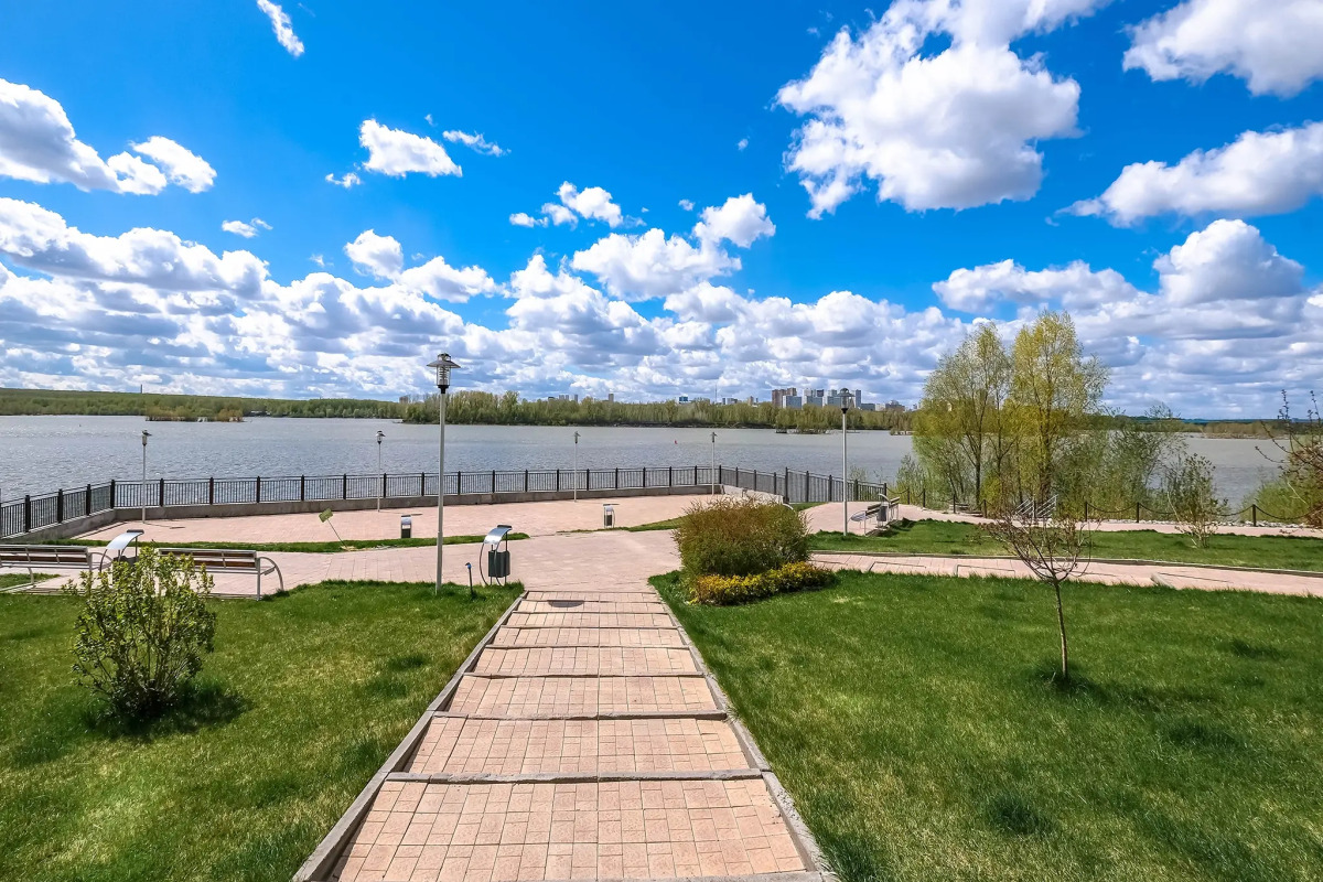 Квартира Семейная Трёхкомнатная с видом на Обь