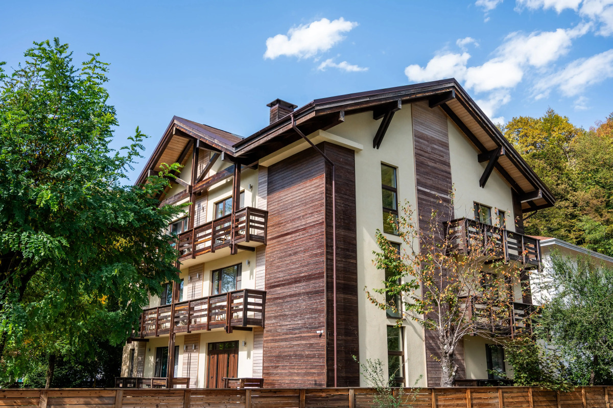 Гостевой комплекс с баней Вверх