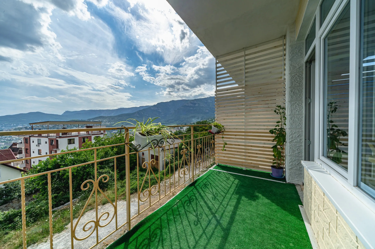 Гостевой дом Над Ялтой