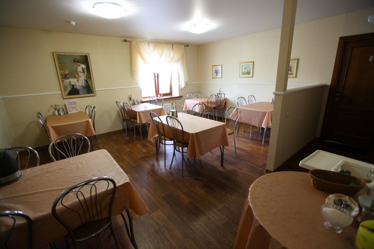 Отель Два крыла