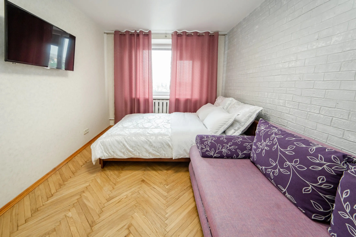 Апартаменты у Станции Метро Немига