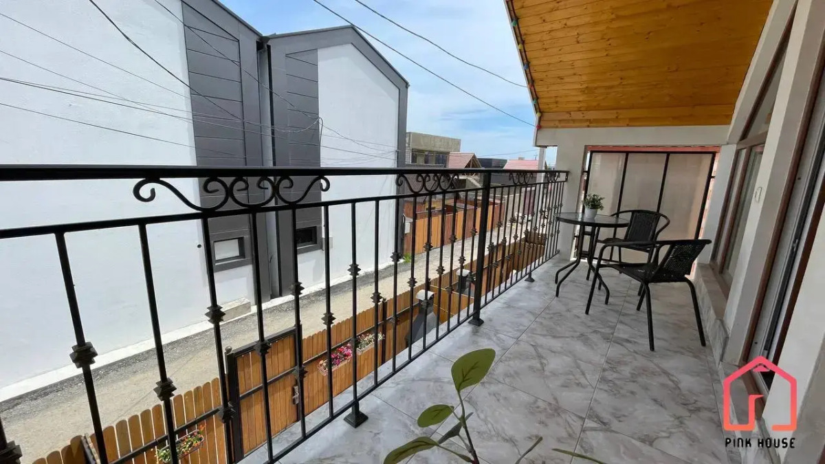 Частный дом Pink House 1