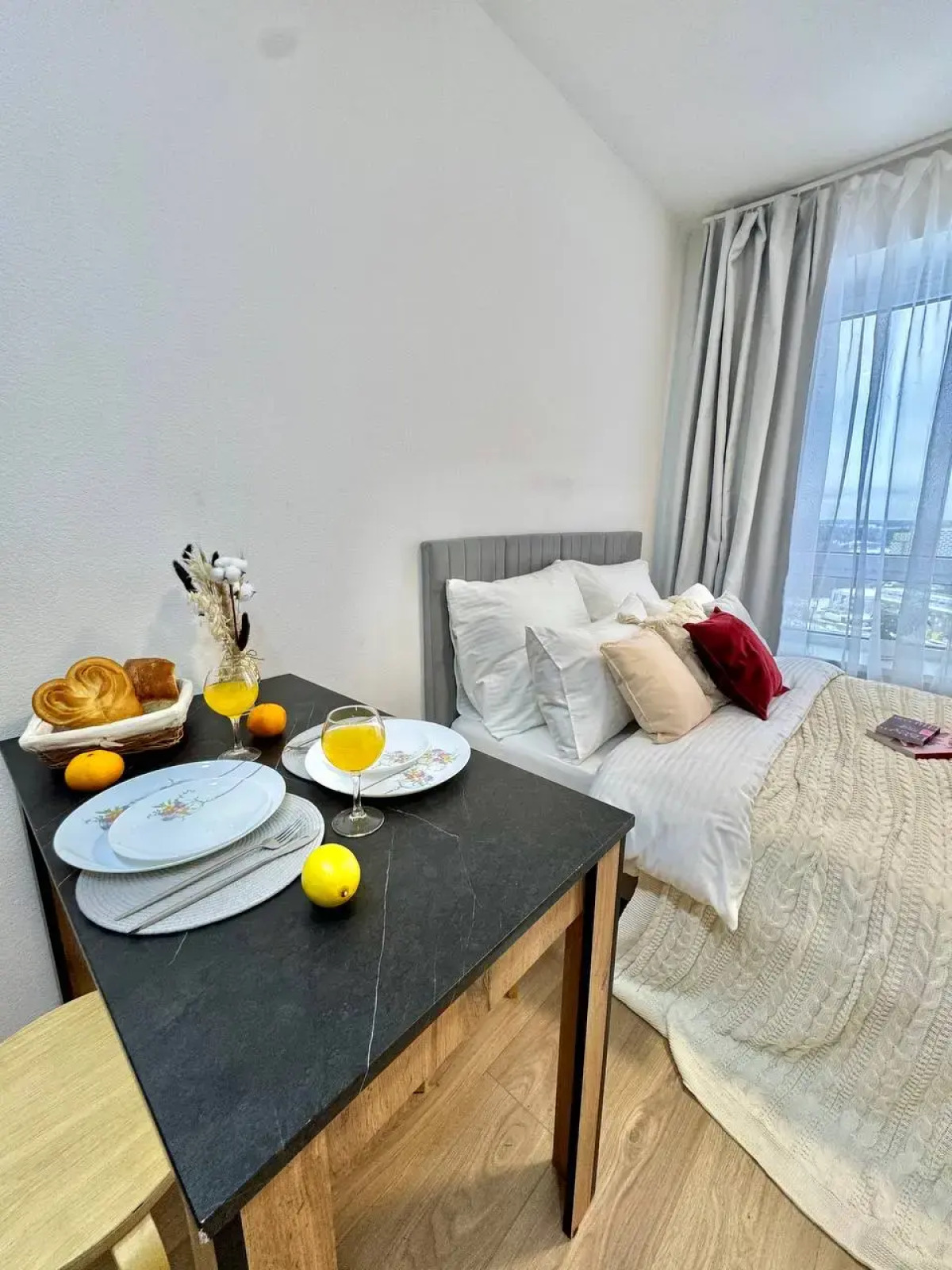 Апартаменты Life Apartments стильная студия в новом ЖК