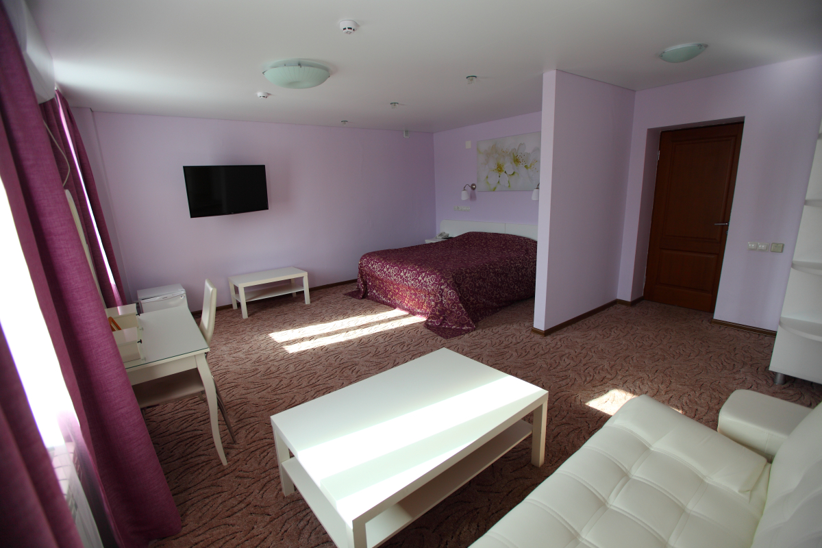 Отель Два крыла