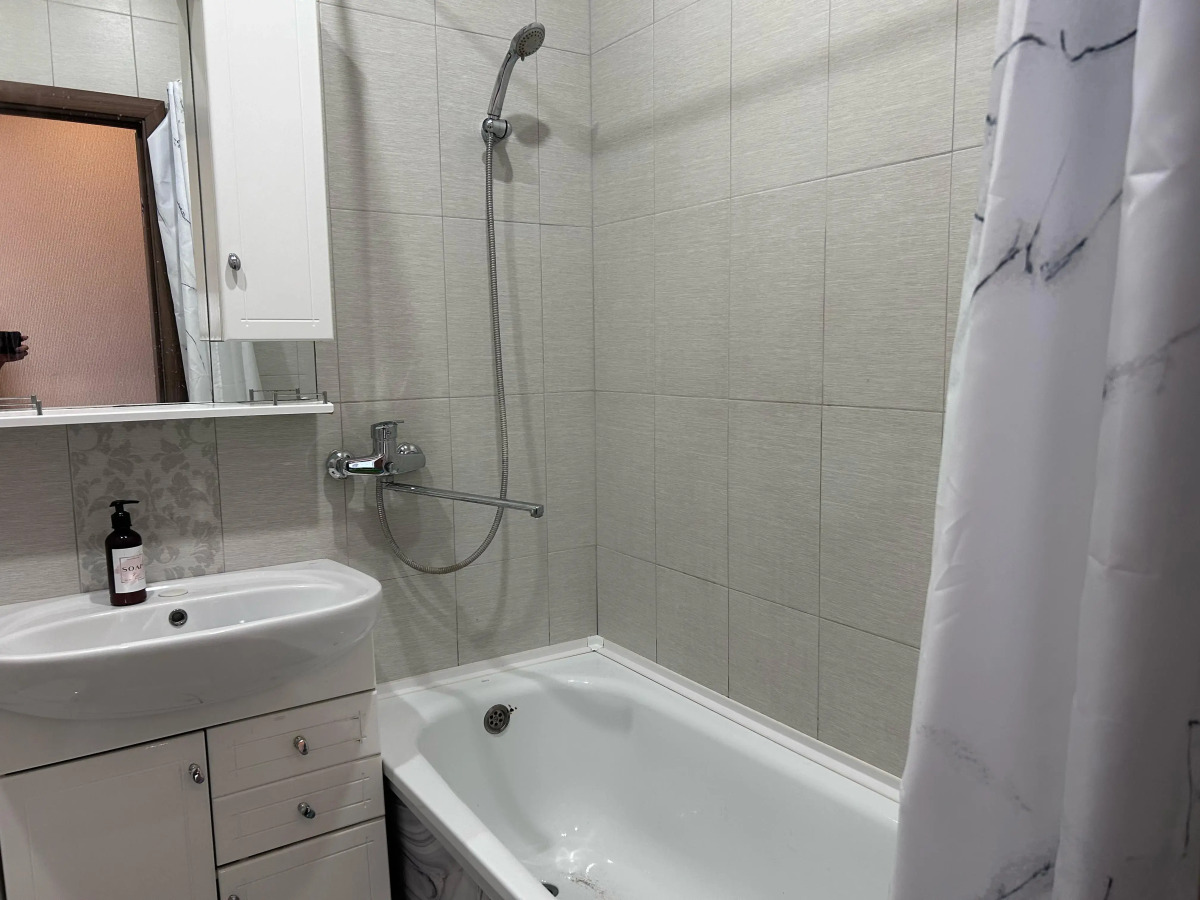 Апартаменты Хорошая квартира в пешей доступности с больницей Электроника