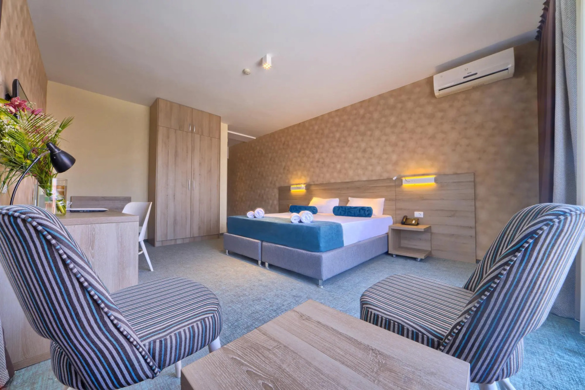 Отель Mint Garni