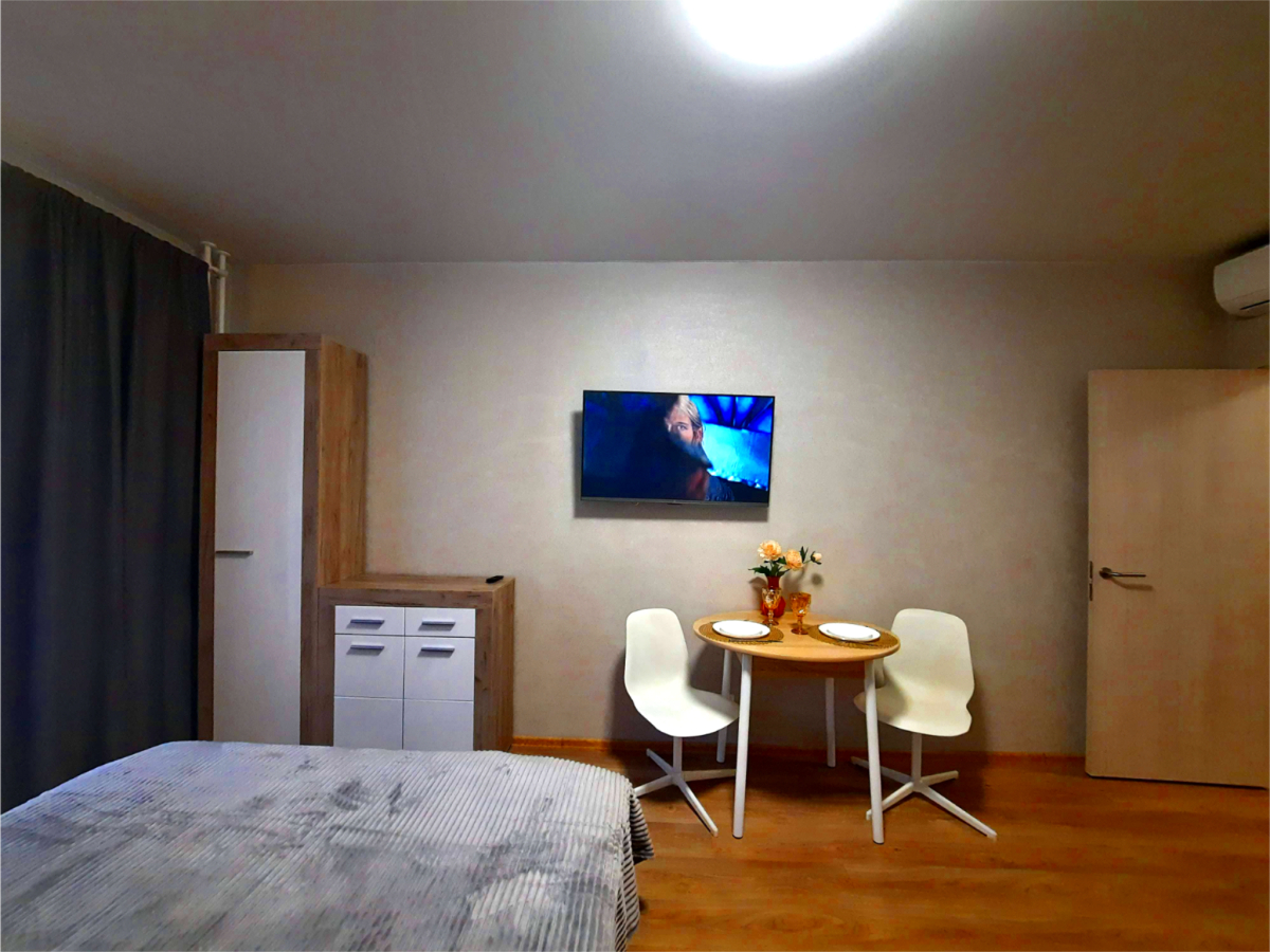 Апартаменты Третья Студия на Ларюшина 4/2