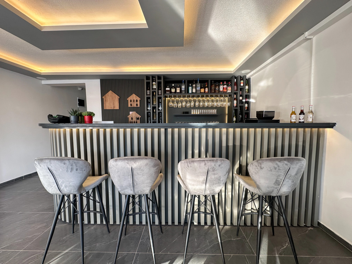 Отель Bed&Breakfast Marina Lora