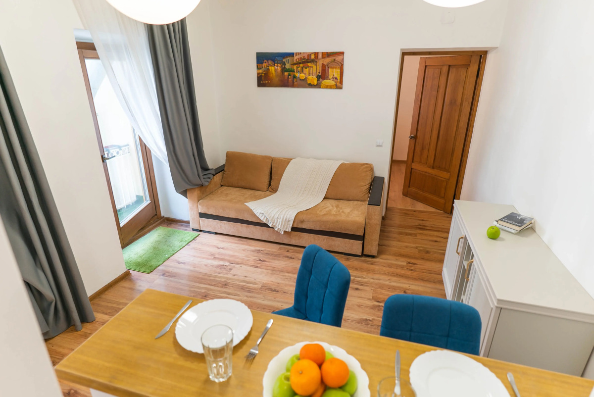 Апартаменты на Белинского 7