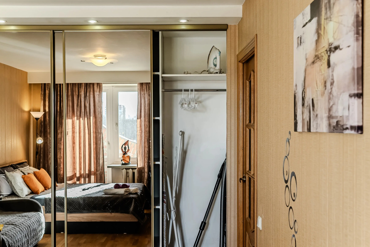 Квартира 2-х комнатная на Веденеева около НИИ Вредена