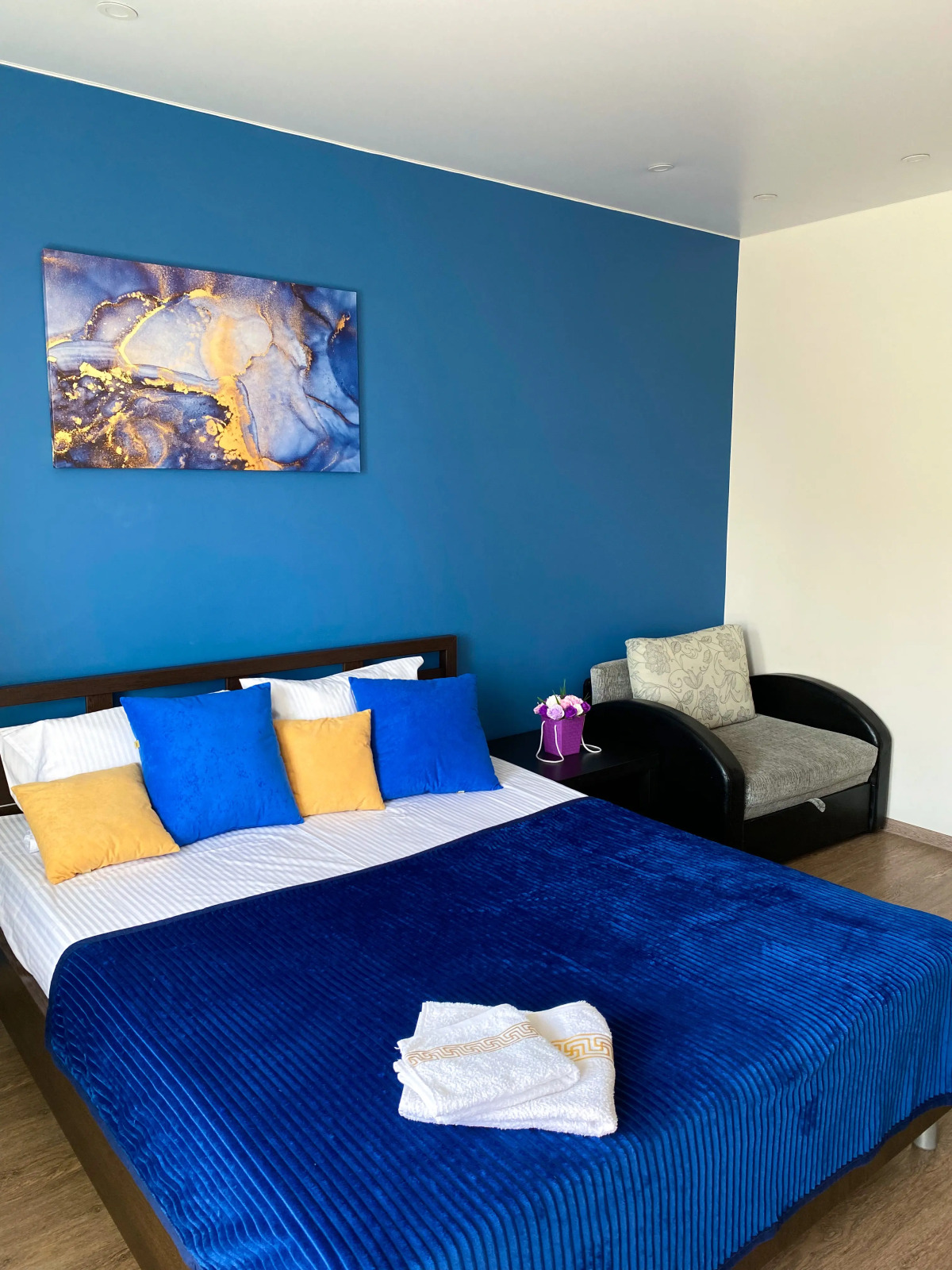 Апартаменты на Жукова 11/1