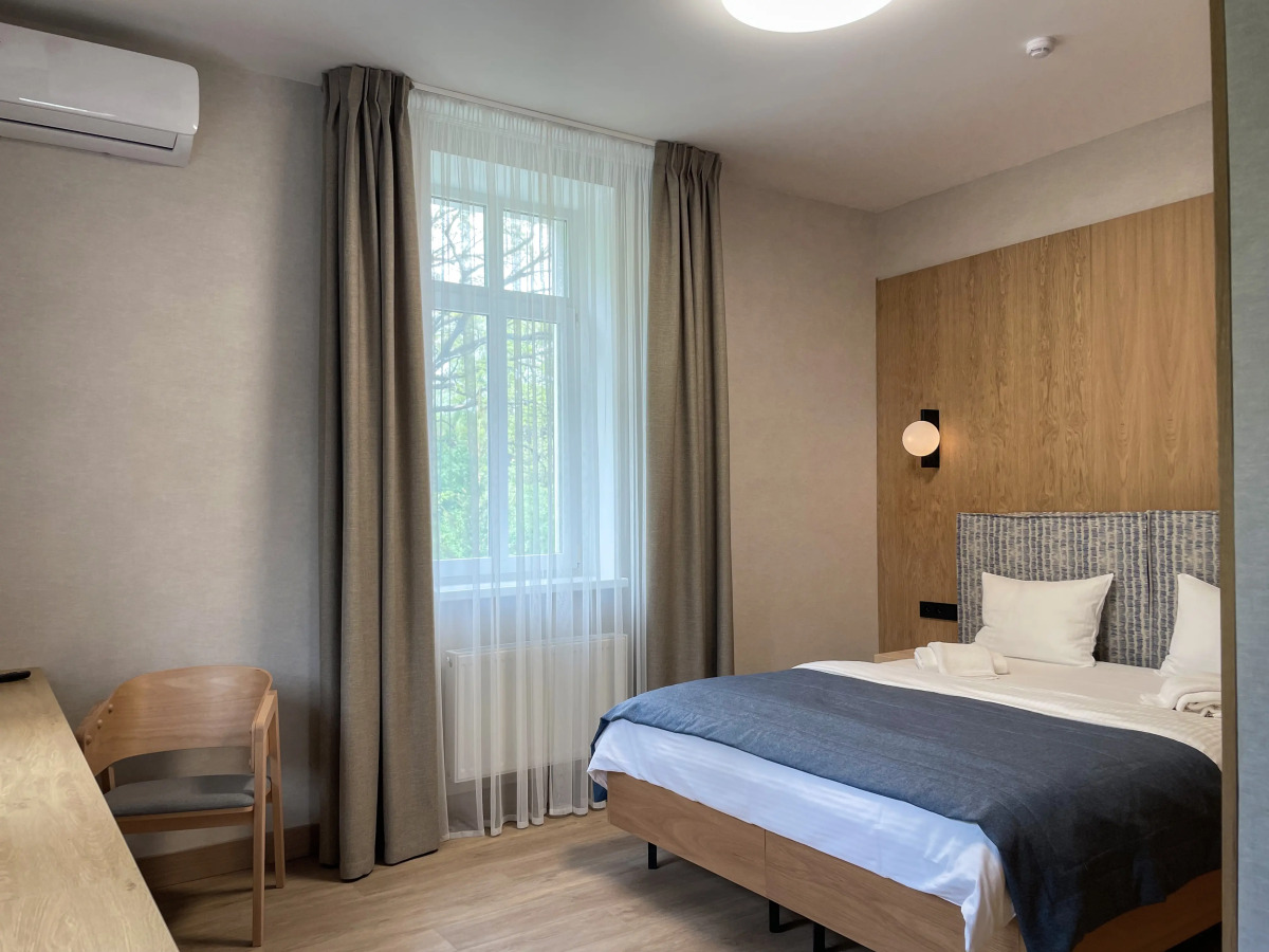 Отель Лес Георга