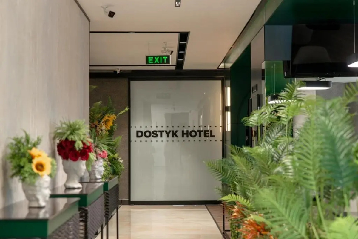 Отель Dostyk Business