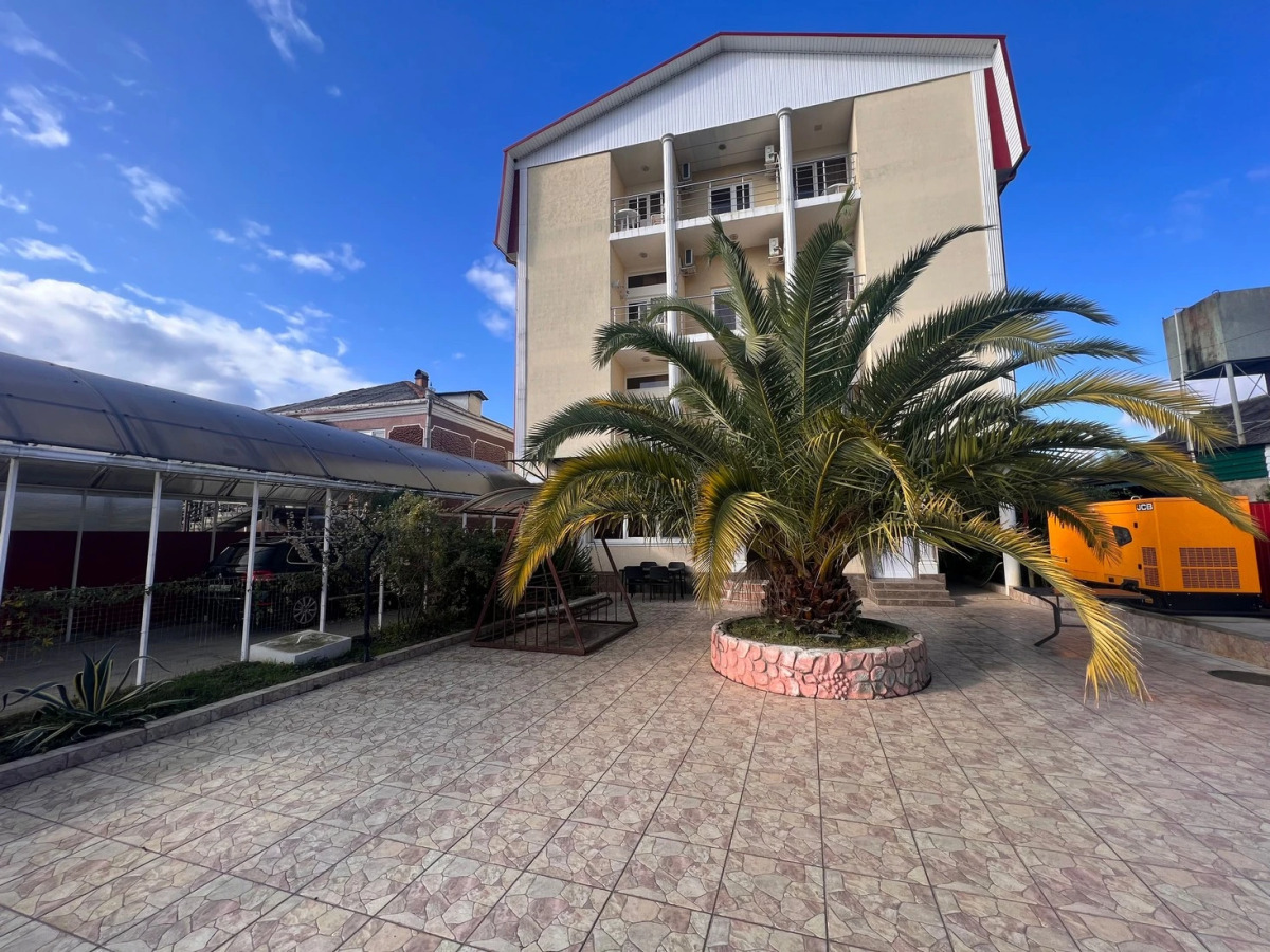 Отель Кристал