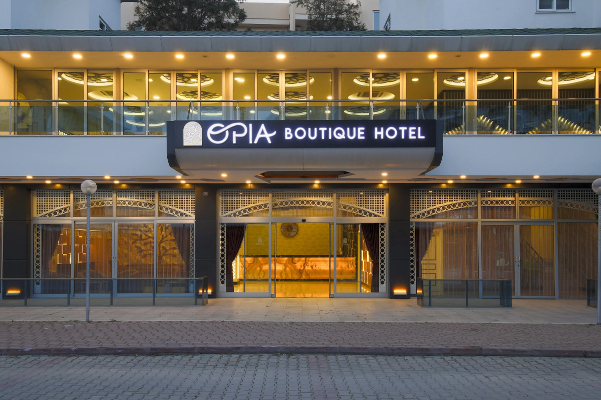 Opia Hotel