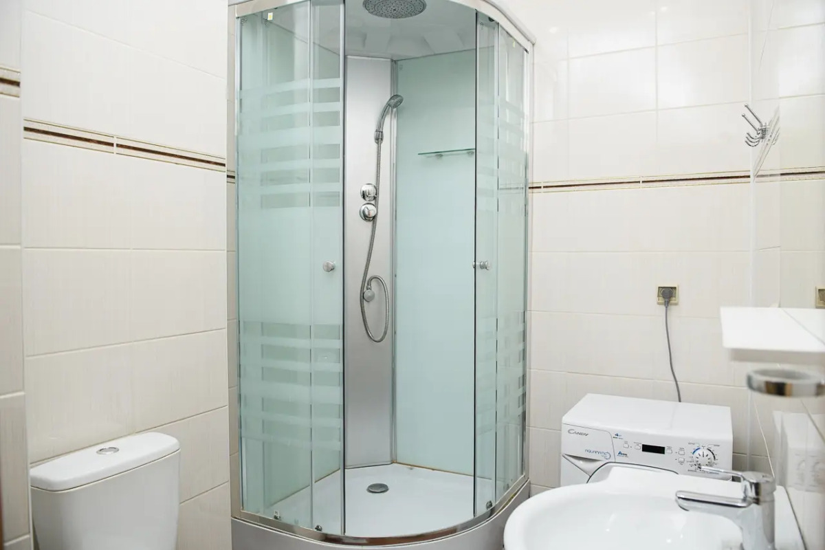 Апартаменты на Верхнеторговой 4