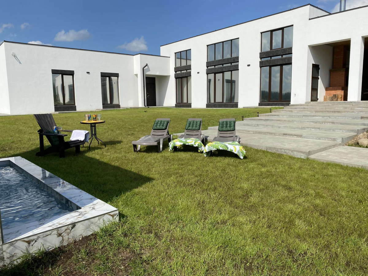 Вилла Лотос