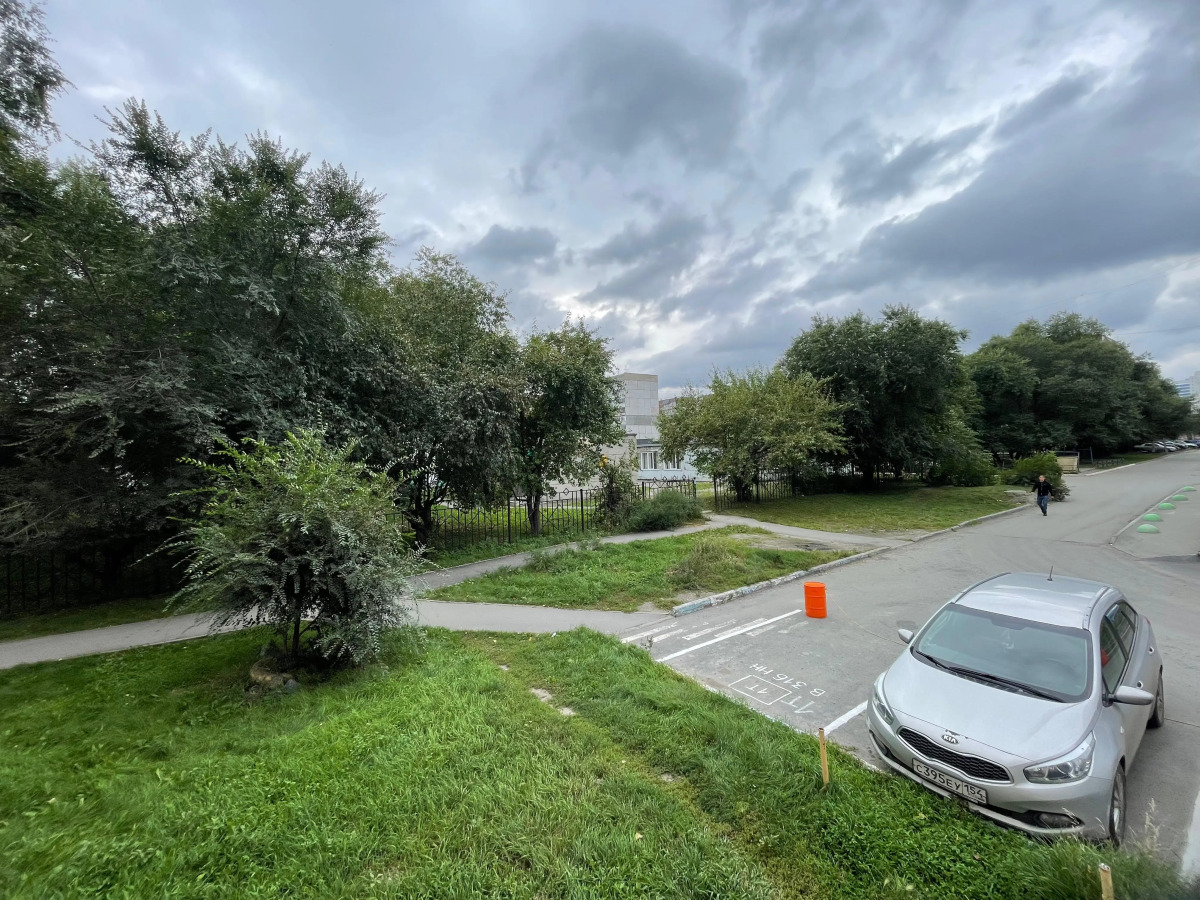 Квартира 4-х комнатная на 10-х у пляжа с озером