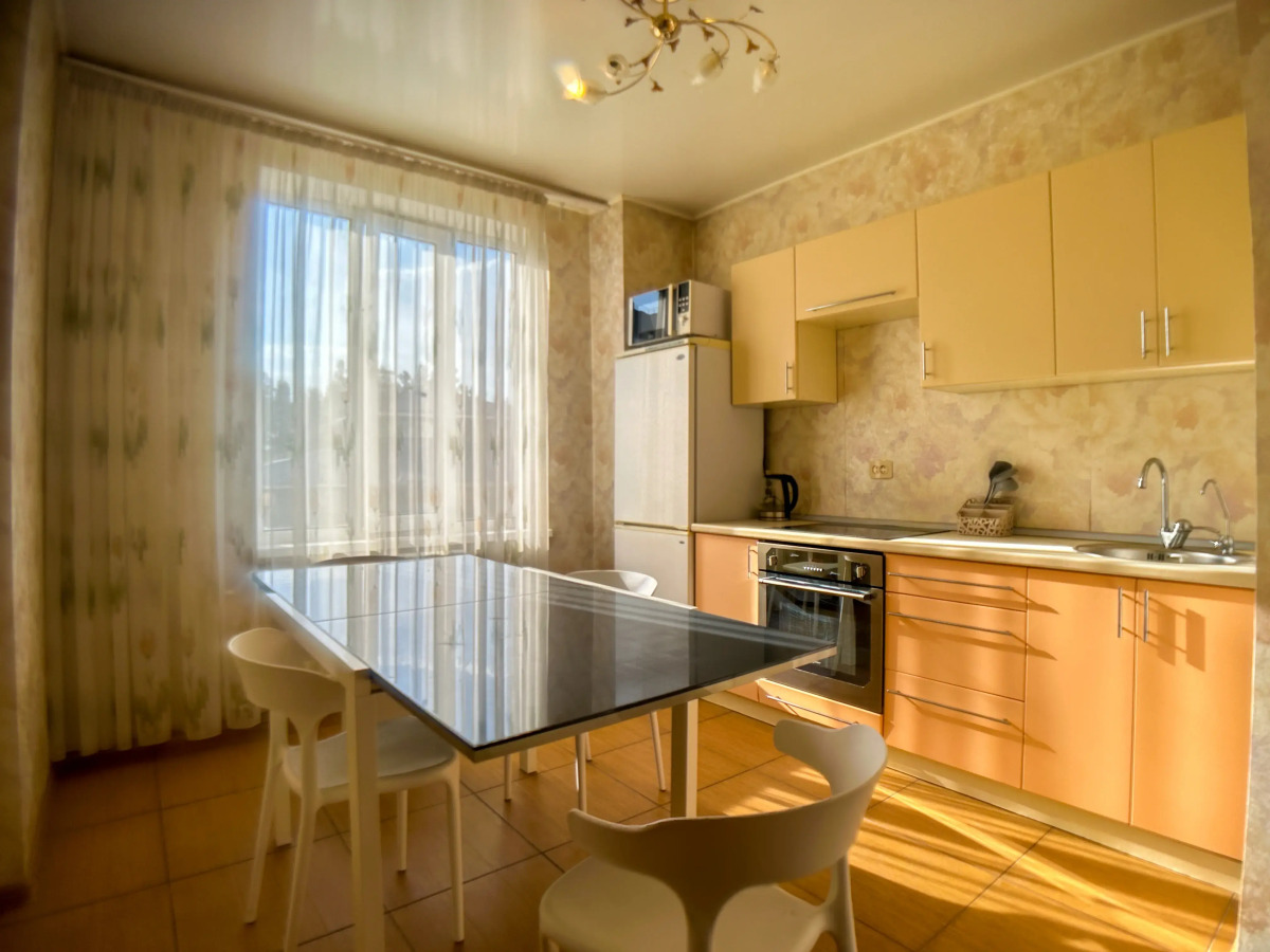 Апартаменты Хорошая квартира в пешей доступности с больницей Электроника