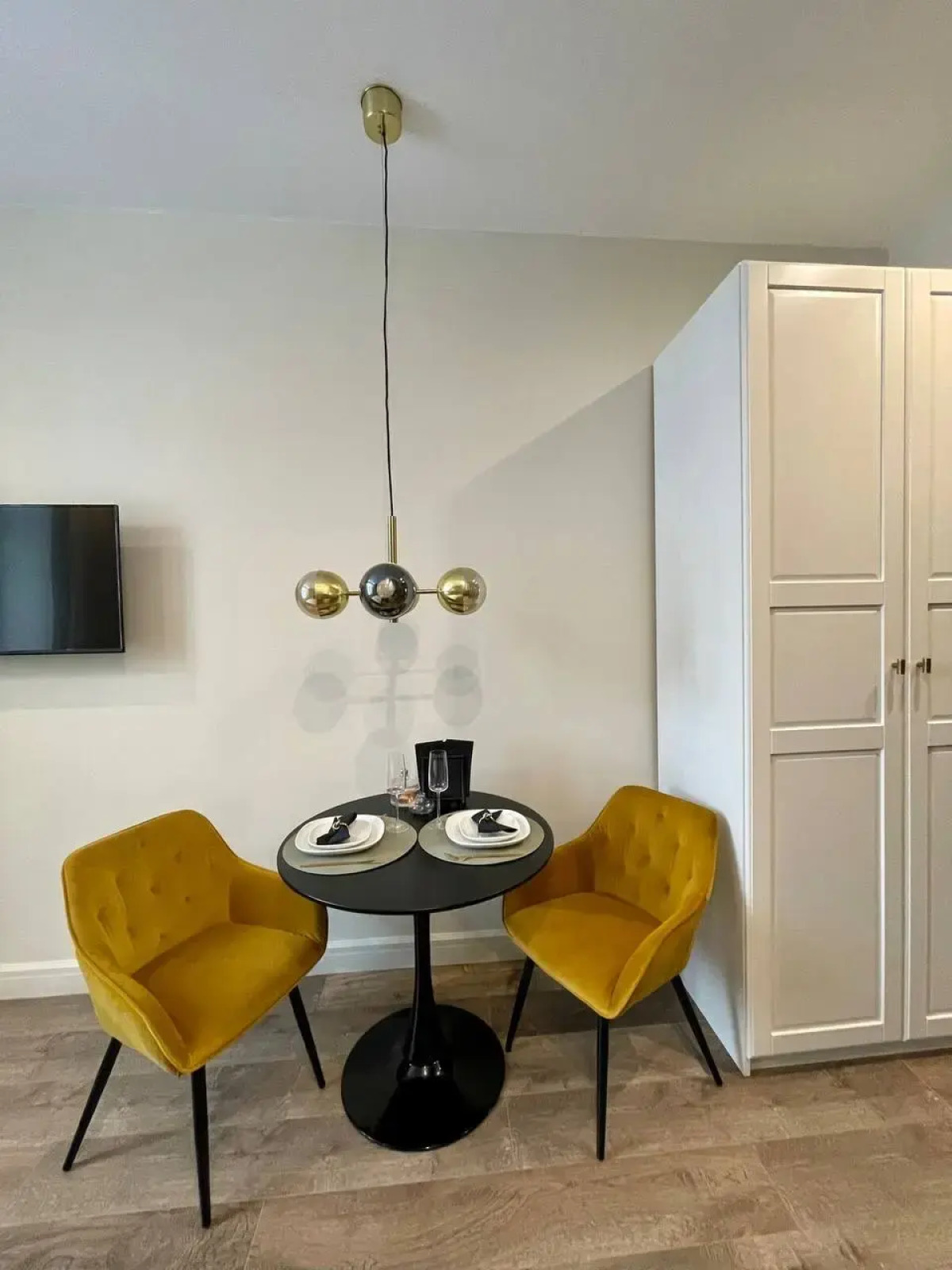 Апартаменты Green And Blue