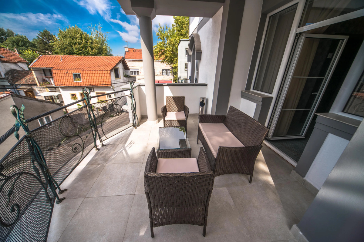 Отель Mint Garni