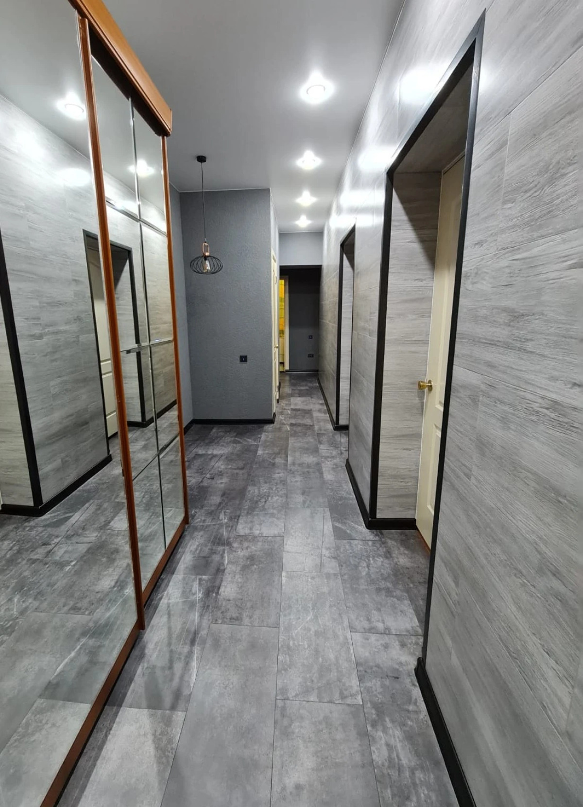 Апартаменты во Дворе Главного Офиса Норникеля