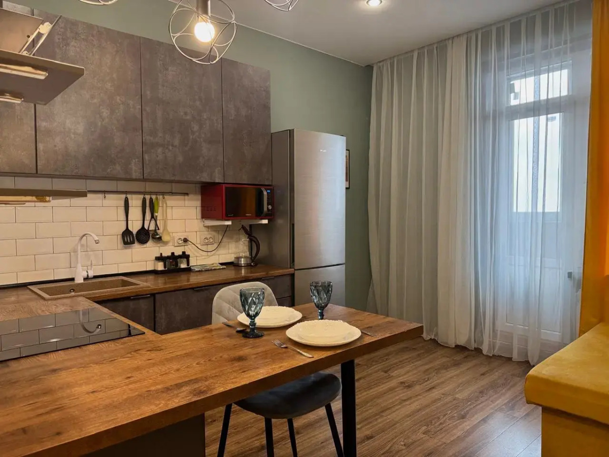 Апартаменты Аврора на Михалицына 1, 10 этаж