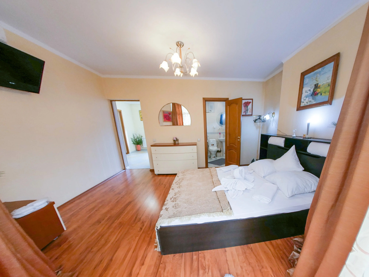 Коттедж на Красной Поляне на 11 человек