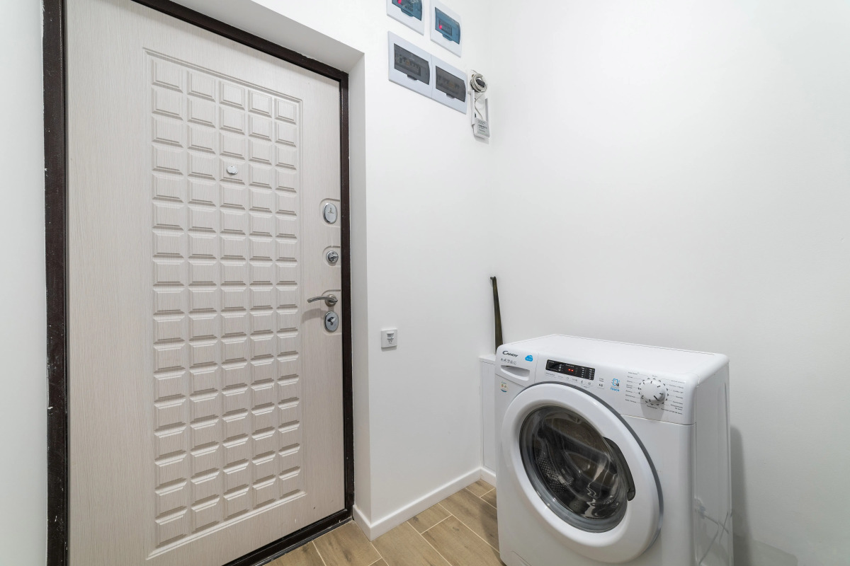 Апартаменты Просторная студия с балконом и видом на горы