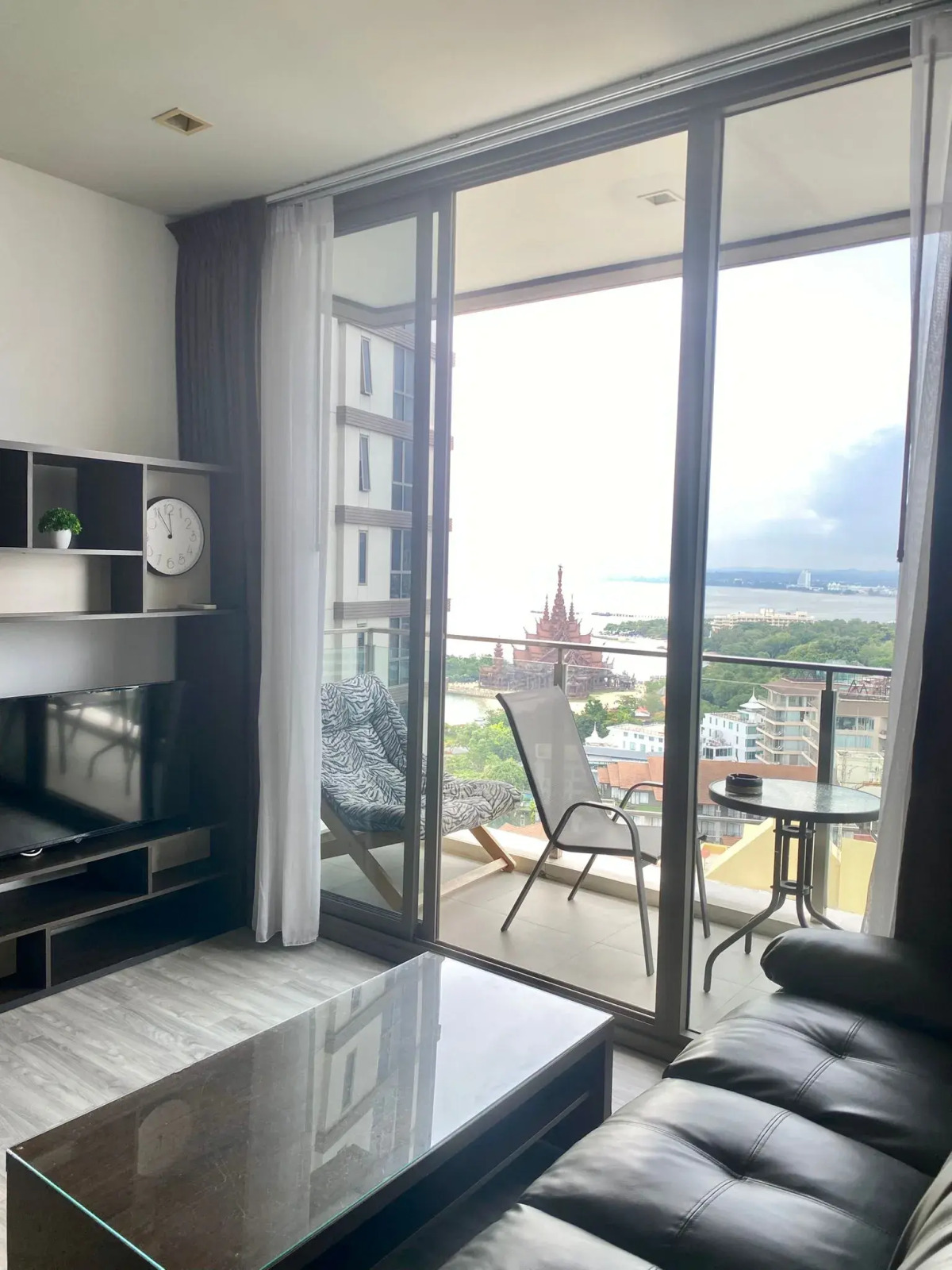 Апартаменты Baan Plai Haad Wongamat